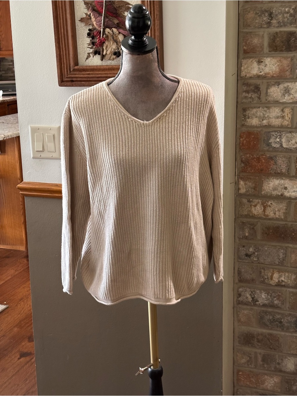 Cabela's Cream Ribbed V-Neck Sweater